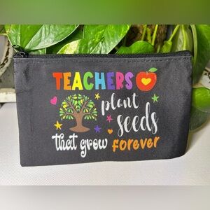 💜4for$20💜 Teacher Quote Pouch